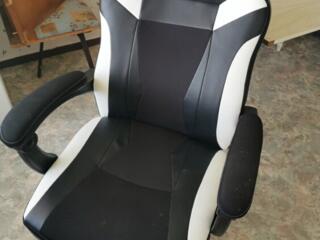 Компьютерное кресло