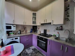 В продаже трёхкомнатная квартира на Адмиральском проспекте. 1 этаж, ..