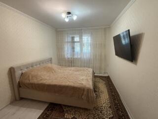 2х комнатная, район гостиница Россия, ПГУ. Все удобства.