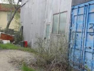 Продам помещение и ангар на участке 50 соток в центре Таирова!