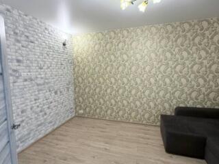 32975. В продаже евродвушка с ремонтом и мебелью ...