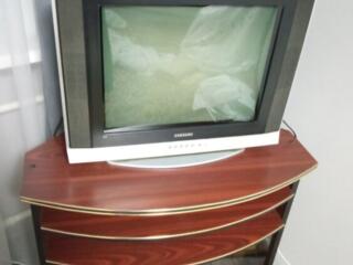 Продам тумбу с телевизором!