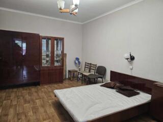 довгострокова оренда 3-к будинок Одеса, Пересипський, 8000 грн./міс.