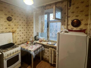 Малиновский район, 2 комнатная квартира.