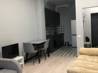 Продам красивую, просторную квартиру на 6 ст. Б. Фонтана.