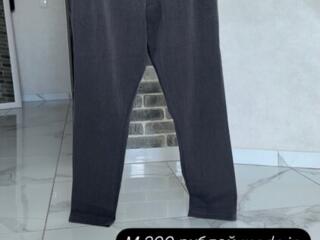 Мужские укороченные брюки. Размер М.