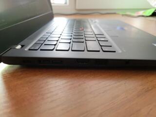 Lenovo ThinkPad T14s Gen 2 14" Intel Core i7 8x4.8GHz 32GB 256GB Win11