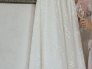 Продам свадебное платье в отличном состоянии после химчистки