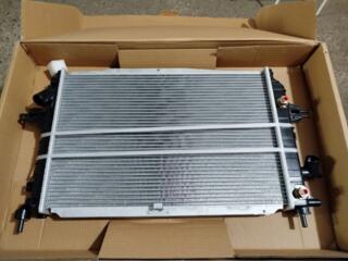 Радиатор охлаждения (новый) Opel Zafira B 1.9 CDTi| 2.0 Turbo