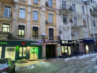 продаж приміщення вільного призначення, будівлі Київ, Печерський, 3500