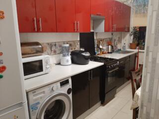 Продам квартиру на Платановой в малоквартирном доме,