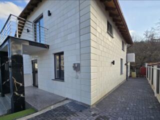 Casa nouă, Centru Dumbrava