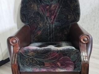 Продам кресло.
