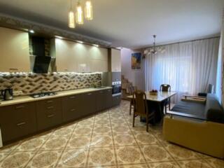 Сдам дом в центре Черноморки, долгосрочно