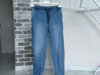 Брюки и штаны на мальчика.