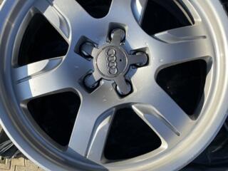 Продам диски Ауди R17