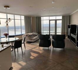 Оренда 4 кімнатна квартира в Дніпровському районі, вул. Раїси Окіпної 