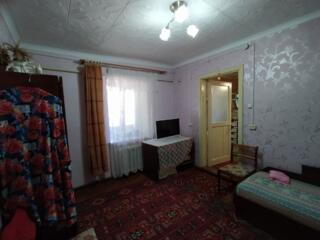 Продам  3 комнатную квартиру с АГВ.