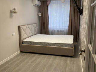 3-х комн. квартира 1/5. Евроремонт. Мебель и техника. Балка, САМОЛЁТ