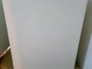 Продам морозильник Гиочел.