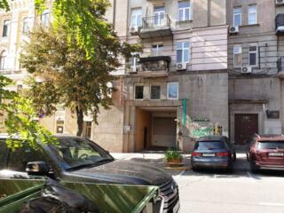 довгострокова оренда торгові площі Київ, Шевченківський, 12000 грн./мі