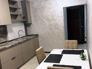 Однокомнатная квартира с современным ремонтом и мебелью возле моря