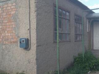 Продаётся дом в Парканах, 75 кв., участок 12 соток.