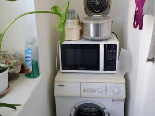 Продам квартиру 46 кв. м., 5/9, ул. Ак. Королева/рынок Южный.