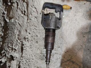 Продам монтажный пистолет для дюбелей по бетону