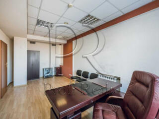 продаж приміщення вільного призначення, будівлі Київ, Печерський, 7500