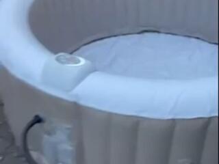 Продам джакузи надувное с подогревом и гидромассажем