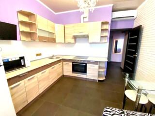 Продам квартиру с ремонтом и мебелью в новострое на Таирова