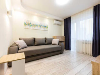 подобова оренда 2-к квартира Київ, Дніпровський, 890 грн./добу