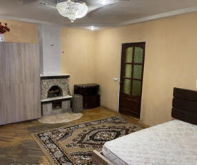 Продам  2 квартиры по цене одной.