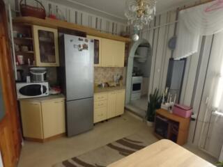 Продам 1 комнатную квартиру правильной планировки Дегтярная/пл.Льва ..