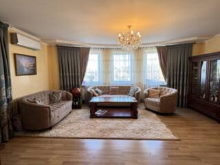 Продам 3-к 123 м в ЖК " Стожары "/ 9 Фонтана