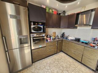 Продам 1-к 52 м на Вишневского. Новый дом