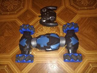 Продам машинка на пульте управления