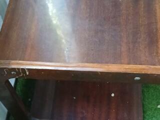 Журнальный столик прикроватный стол