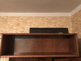 Продаётся книжная полка. Длина 1 метр. Б/у. Недорого.