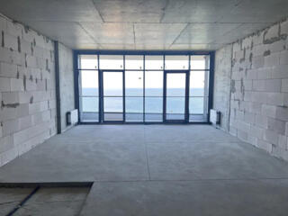 Продам квартиру у моря на Фонтане.