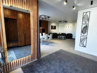 Двухэтажный таунхаус с ремонтом в Червоном Хуторе