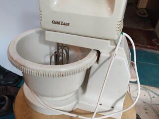 Продается блендер с чашей= недорого…