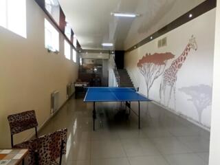 Набережная 2-эт. нежилое здание площадью 298 м2 на участке 5 соток