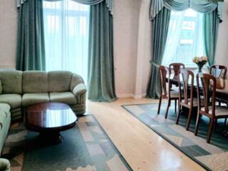 продаж 5-к квартира Дніпро, Центральний, 140000 $