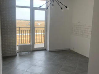 Продам  новую 1-комнатную квартиру с ремонтом в ЖК Парк Фонтанов"