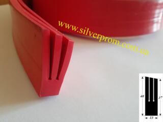 Уплотнитель двери нижний MIWE