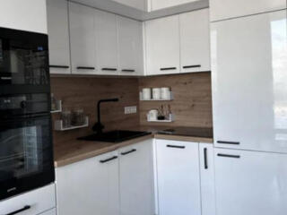 2 ком в ЖК Акварель 1 на Таирова 40м. Евроремонт. Под Еоселю