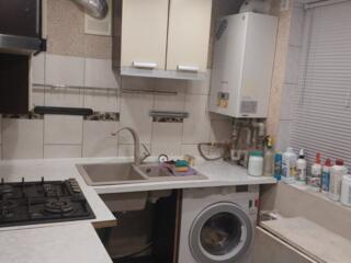 Здам 2кв, 40кв. м. Лідерсовський бул. / парк Шевченка