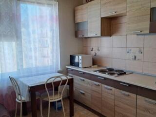 Продам 1-к квартиру в ЖМ " Радужный "